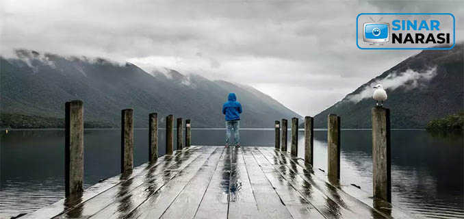 Tips Wisata Tetap Aman Meski Cuaca Ekstrem